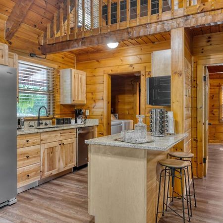 Dudley I By Avantstay Cosy Cabin W Hot Tub Incredible Views Pigeon Forge Eksteriør bilde